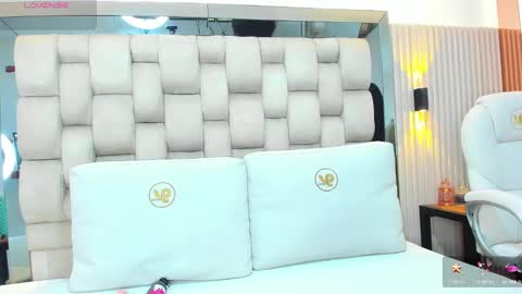 ashlyn online show from 02/22/25, 07:47