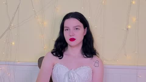 Kristine online show from 11/16/25, 07:25