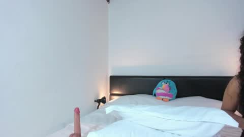 ashlyviper77 online show from 04/14/26, 11:55