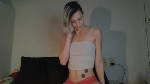 Snapshot of ashquartz chatting on 12/12/24, 09:48 Ash online show from 12/12/24, 09:48