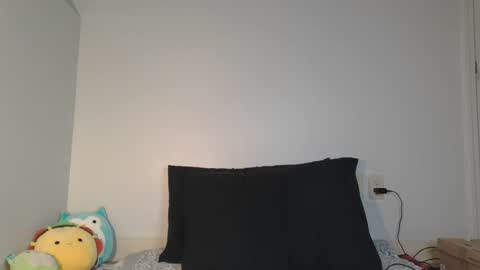 Snapshot of ashquartz chatting on 03/09/25, 01:14 Ash online show from 03/09/25, 01:14