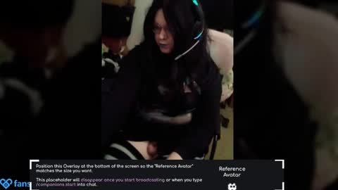 Snapshot of ashthesissy chatting on 12/28/24, 03:15 ashthesissy online show from 12/28/24, 03:15