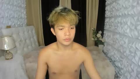 Snapshot of asian_blakefoster chatting on 06/11/26, 02:44 asian_blakefoster online show from 06/11/26, 02:44