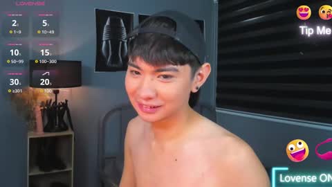 Snapshot of asian_cutie20 chatting on 12/06/24, 07:32 Aidan online show from 12/06/24, 07:32
