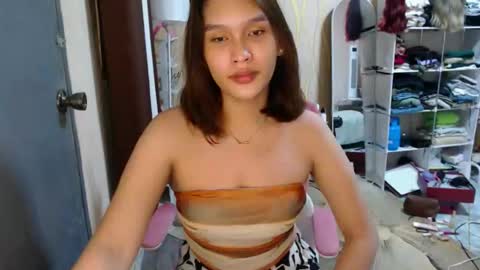 Snapshot of asian_glamm chatting on 10/06/25, 07:33 ANITA online show from 10/06/25, 07:33