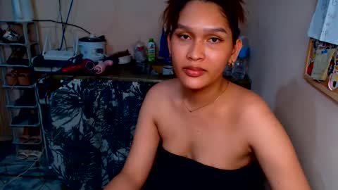 Snapshot of asian_glamm chatting on 05/28/26, 05:32 ANITA online show from 05/28/26, 05:32
