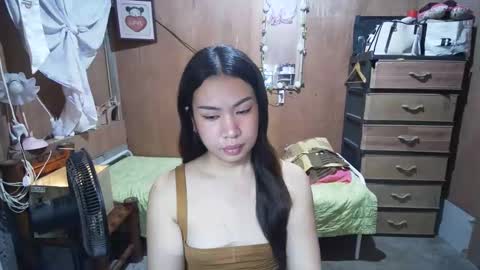 asian_llory online show from 10/11/25, 11:42