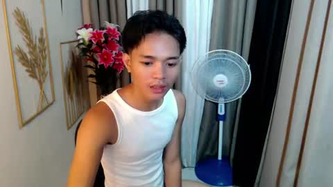 Snapshot of asian_mjxx chatting on 07/22/26, 07:33 cCALL ME MJ online show from 07/22/26, 07:33