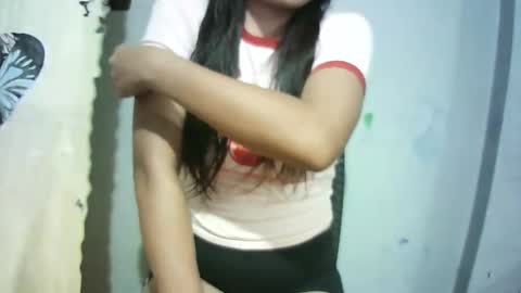 Snapshot of asian_novielyn19xxx chatting on 05/05/26, 12:35 asian_novielyn19xxx online show from 05/05/26, 12:35