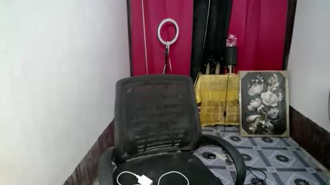 asian_pretty143 online show from 10/04/25, 08:56