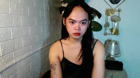 Snapshot of asian_pretty143 chatting on 05/10/26, 12:49 asian_pretty143 online show from 05/10/26, 12:49