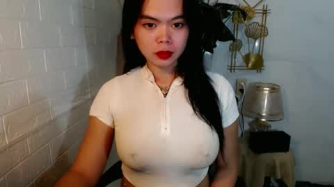 Snapshot of asian_pretty143 chatting on 05/17/26, 10:55 asian_pretty143 online show from 05/17/26, 10:55