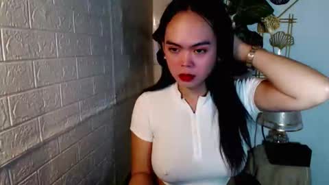 Snapshot of asian_pretty143 chatting on 06/04/26, 04:40 asian_pretty143 online show from 06/04/26, 04:40