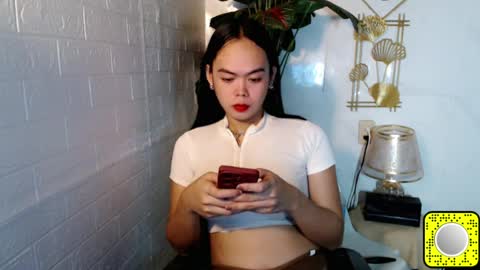 Snapshot of asian_pretty143 chatting on 06/15/26, 06:37 asian_pretty143 online show from 06/15/26, 06:37