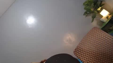 Snapshot of asian_reyshell chatting on 02/14/26, 02:36 Reyshell online show from 02/14/26, 02:36