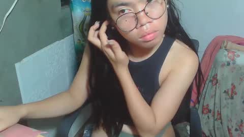 Snapshot of asian_rhean chatting on 01/19/25, 04:54 Rhean online show from 01/19/25, 04:54