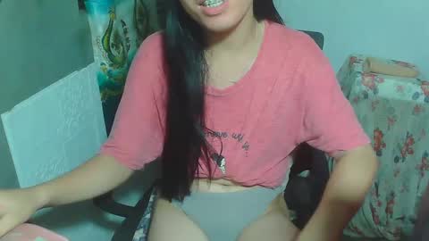 Snapshot of asian_rhean chatting on 01/25/25, 06:45 Rhean online show from 01/25/25, 06:45