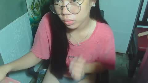 Snapshot of asian_rhean chatting on 02/01/25, 11:58 Rhean online show from 02/01/25, 11:58