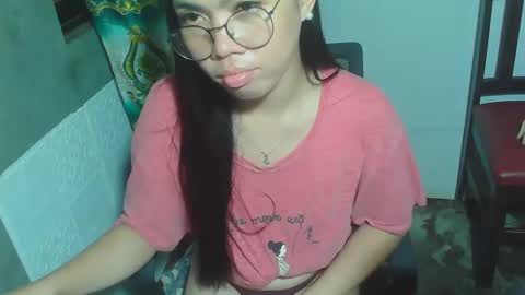 Snapshot of asian_rhean chatting on 02/06/25, 03:52 Rhean online show from 02/06/25, 03:52