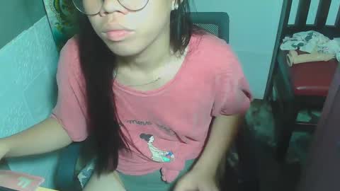 Snapshot of asian_rhean chatting on 02/08/25, 06:12 Rhean online show from 02/08/25, 06:12