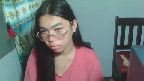 Snapshot of asian_rhean chatting on 02/15/25, 05:30 Rhean online show from 02/15/25, 05:30
