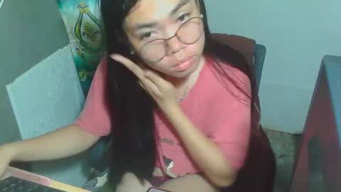 Snapshot of asian_rhean chatting on 02/20/25, 05:33 Rhean online show from 02/20/25, 05:33