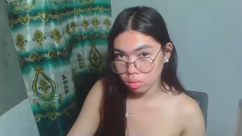 Snapshot of asian_rhean chatting on 02/23/25, 05:29 Rhean online show from 02/23/25, 05:29