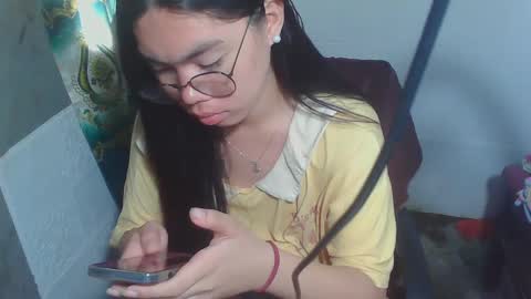 Snapshot of asian_rhean chatting on 03/09/25, 05:00 Rhean online show from 03/09/25, 05:00