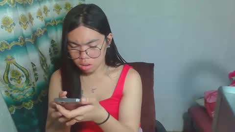 Snapshot of asian_rhean chatting on 03/12/25, 07:46 Rhean online show from 03/12/25, 07:46