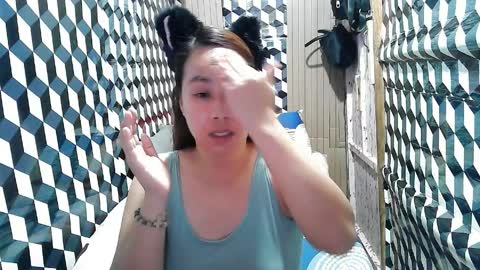 Trixie online show from 04/05/26, 02:47