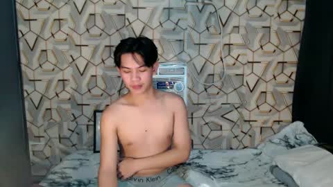 Snapshot of asian_wayne chatting on 12/11/24, 02:30 wayne online show from 12/11/24, 02:30