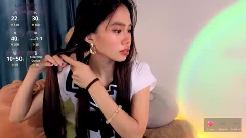 candy online show from 09/21/25, 10:28