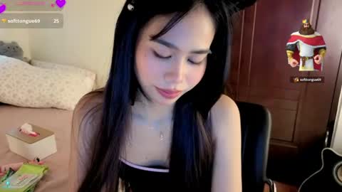 Snapshot of asianbabecandy chatting on 06/25/26, 12:21 candy online show from 06/25/26, 12:21