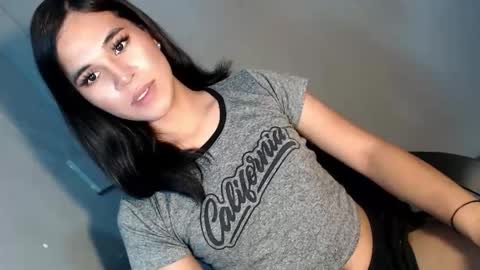 Snapshot of asianblk_barbiedoll chatting on 09/25/25, 04:00 asianblk_barbiedoll online show from 09/25/25, 04:00