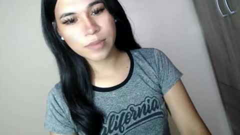 asianblk_barbiedoll online show from 04/14/26, 02:17