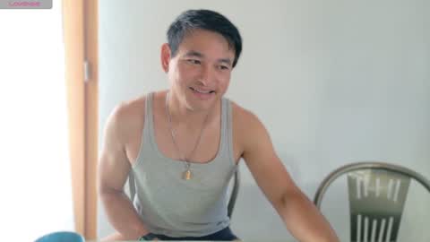 Snapshot of asianboy_sunny chatting on 06/18/26, 04:57 AsianBoy Sunny online show from 06/18/26, 04:57