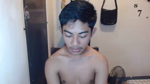 Snapshot of asiancockhero22 chatting on 12/17/24, 01:07 HERO online show from 12/17/24, 01:07