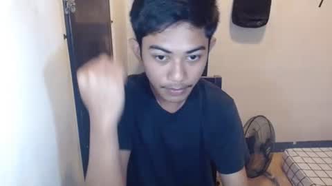 Snapshot of asiancockhero22 chatting on 12/18/24, 02:10 HERO online show from 12/18/24, 02:10