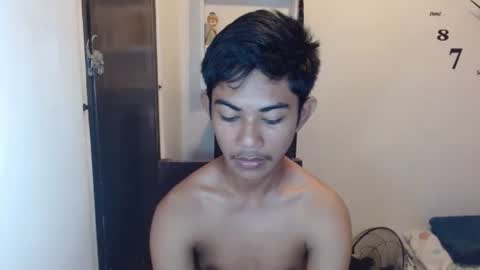 Snapshot of asiancockhero22 chatting on 12/23/24, 12:57 HERO online show from 12/23/24, 12:57