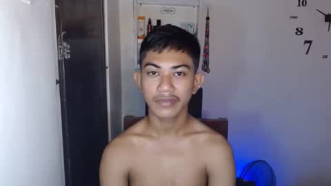 Snapshot of asiancockhero22 chatting on 01/22/25, 12:38 HERO online show from 01/22/25, 12:38