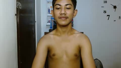 Snapshot of asiancockhero22 chatting on 02/06/25, 02:33 HERO online show from 02/06/25, 02:33