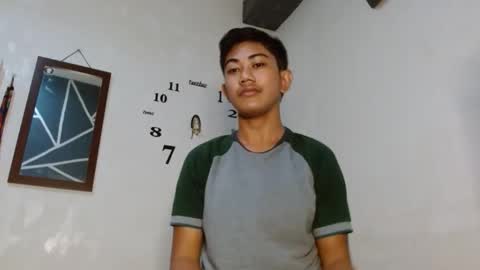 Snapshot of asiancockhero22 chatting on 09/15/25, 01:49 HERO online show from 09/15/25, 01:49