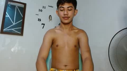 Snapshot of asiancockhero22 chatting on 09/17/25, 03:08 HERO online show from 09/17/25, 03:08