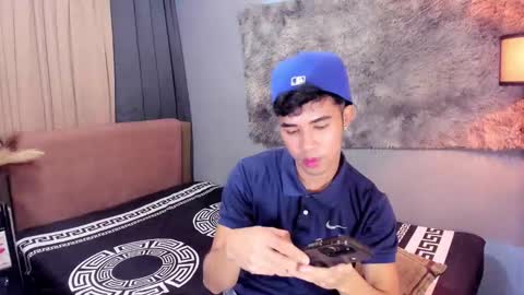 asiancum_peter online show from 10/12/25, 01:26