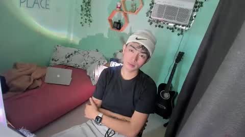 Bry online show from 11/23/25, 02:39