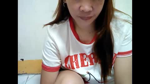 Snapshot of asiancutie143 chatting on 10/15/25, 07:03 asiancutie143 online show from 10/15/25, 07:03