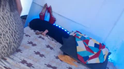 ALEAH online show from 11/18/25, 03:12