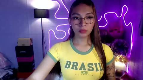 Snapshot of asianhottiesttamira chatting on 05/09/26, 11:37 HI IM TAMIRA LOOKING FOR SERIOUS RELATIONSHIP online show from 05/09/26, 11:37