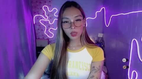 Snapshot of asianhottiesttamira chatting on 05/21/26, 05:53 HI IM TAMIRA LOOKING FOR SERIOUS RELATIONSHIP online show from 05/21/26, 05:53