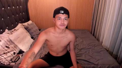 VICTORIA SCOTT online show from 10/25/25, 10:56